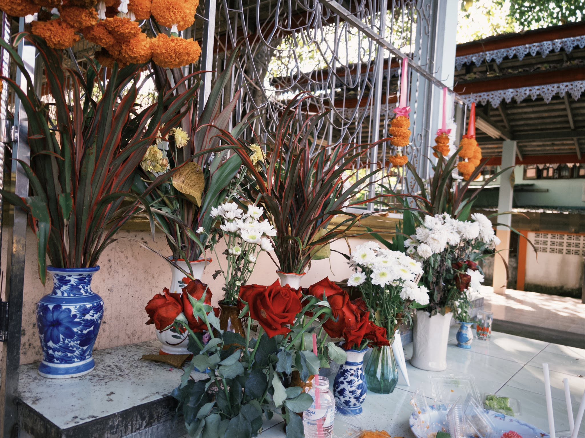 ไม่มีคำอธิบายรูปภาพ